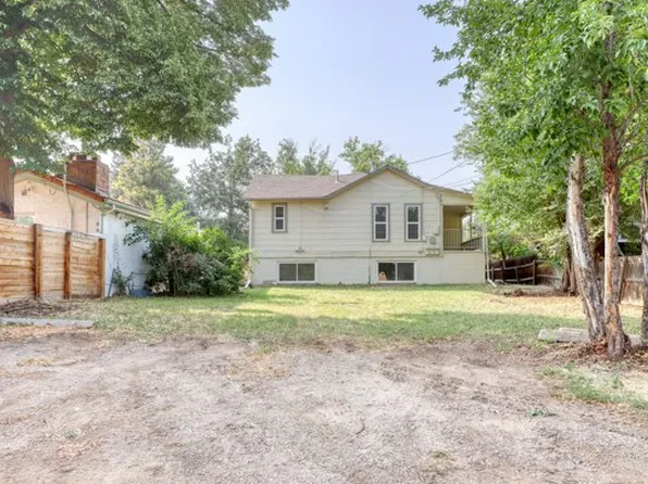 911 4th St APT B, Golden, CO 80403