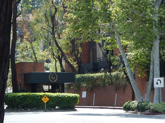 3rd image of 4712 Park Encino Ln Unit 122