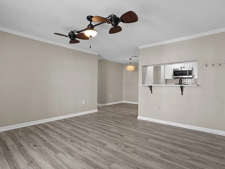 2421 Beachview Dr #H06 — Photo 10