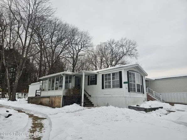 193 Meadow Dr, Dallas, PA 18612