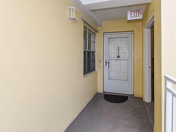 4th image of 300 John F Kennedy Dr APT 208