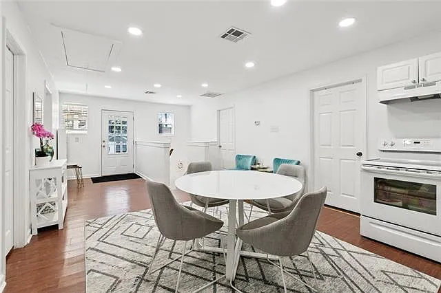 1015 Roselawn St — Photo 12