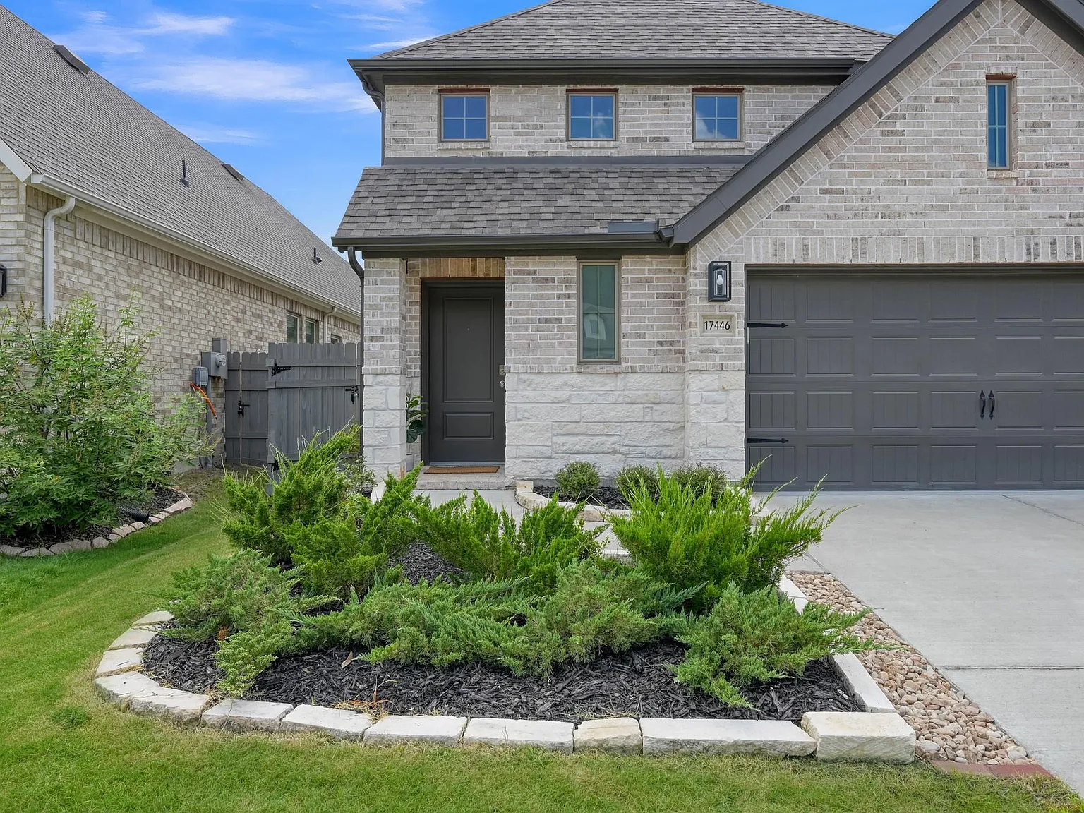 4 bed, 3.0 bath, 1860 sqft, $2,350 — Photo 4