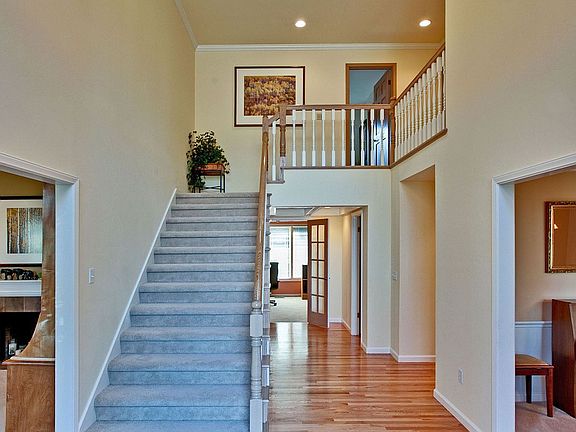 2nd image of 8815 SE 77th Pl