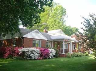 6727 Nicholson Rd, Falls Church, VA 22042