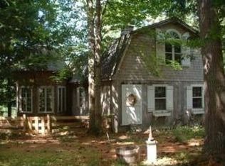 139 New Hampshire Dr, Webster, NH 03303