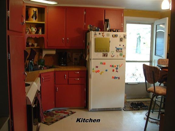 5th image of 15383 Cove Ave