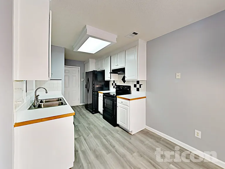 1580 Sedgefield Trl — Photo 6
