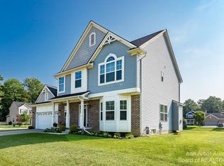 878 Bradford Dr, Dundee, MI