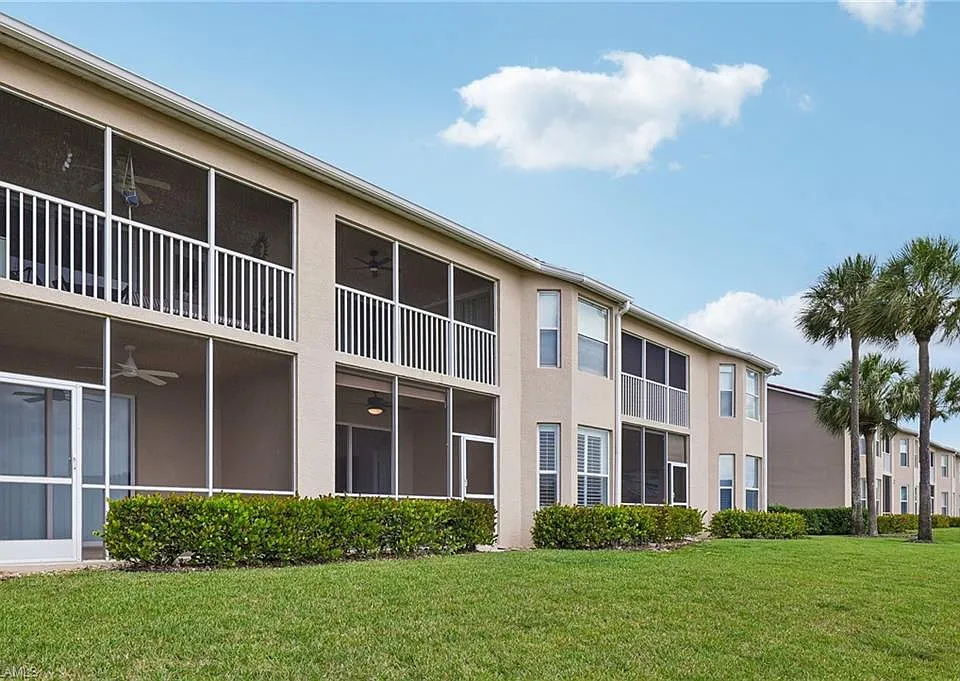 2810 Cypress Trace Cir #2112