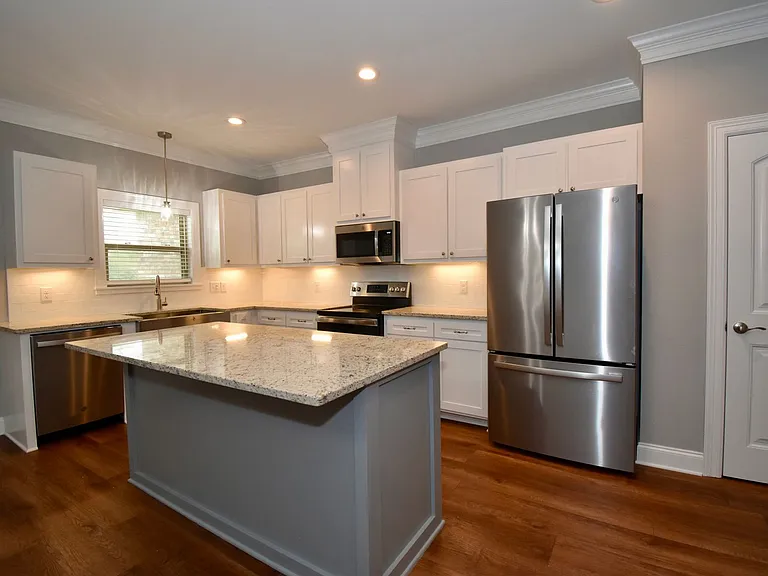 112 Haley Ln — Photo 11