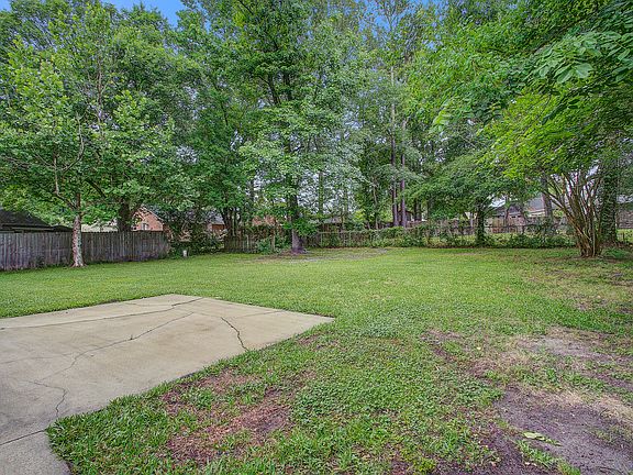 5th image of 58 Oak Grove Rd