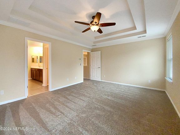 5th image of 225 S TORWOOD Drive