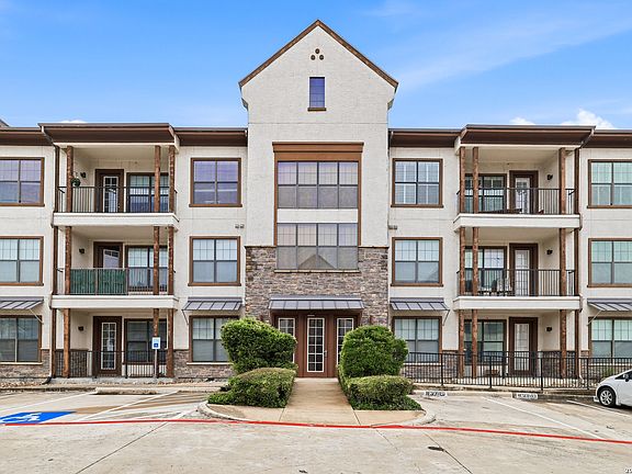 3rd image of 7342 Oak Manor #1308