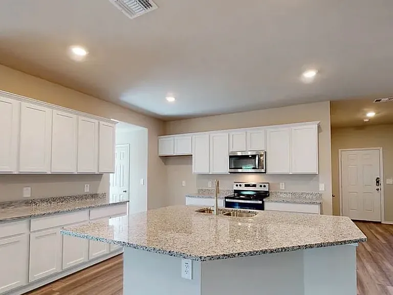 10201 Altair Dr — Photo 5