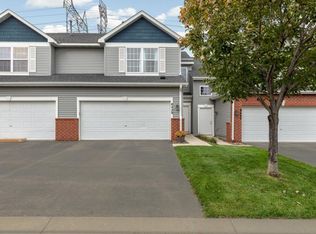 8429 Grove Cir, Shakopee, MN 55379