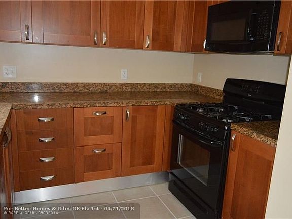 5th image of 10900 Jewel Box Ln