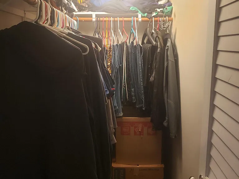 405 Creek Ln — Photo 14