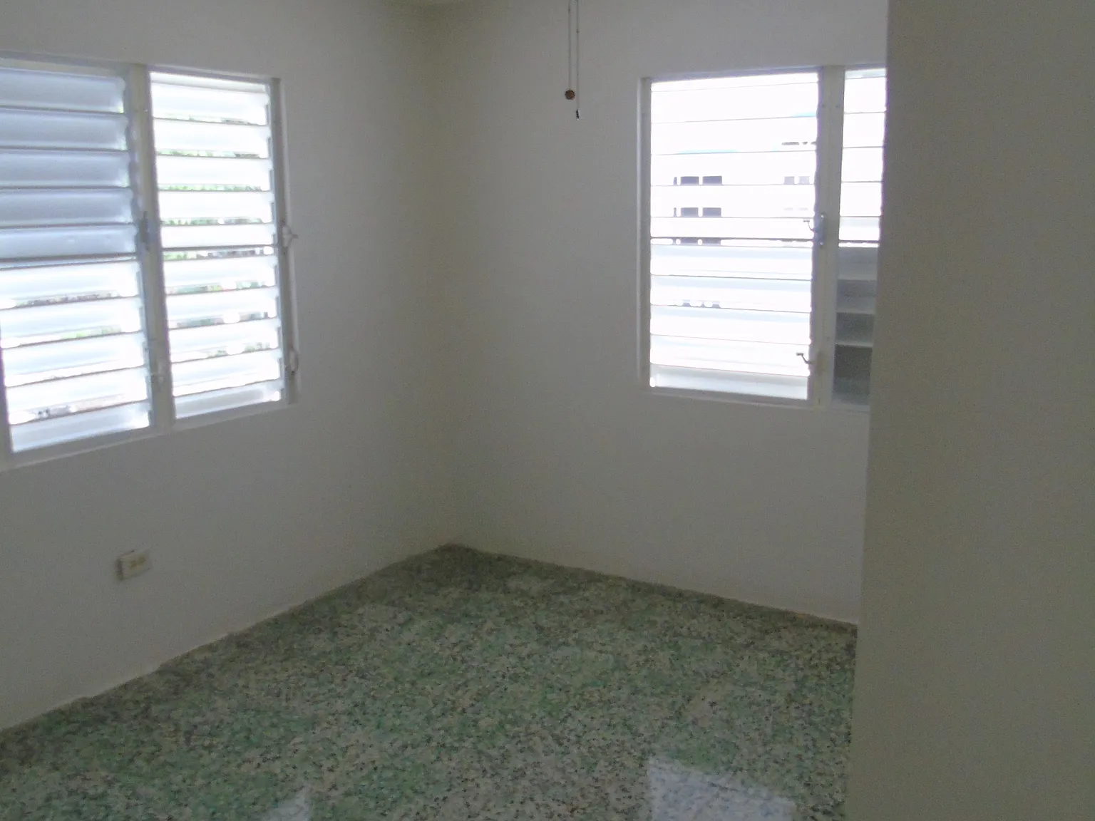 2901 Calle 11 — Photo 2