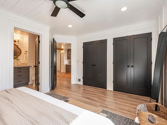 4th image of 3005 E Middleton Way