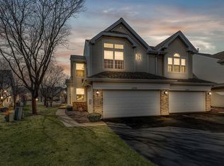 1038 Saratoga Rd, Naperville, IL 60564