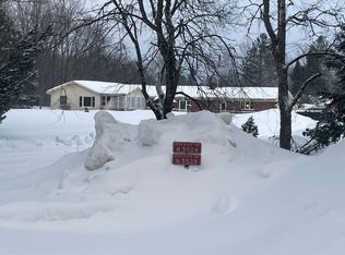 N5528 Finns Spur Rd, Chatham, MI 49816