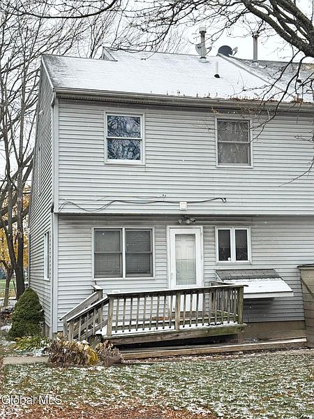 3rd image of 750 Hamilton Street