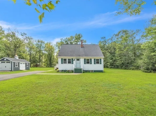20 Winthrop St, Turners Falls, MA 01376