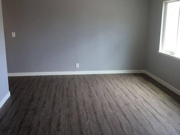 Living room, all new.