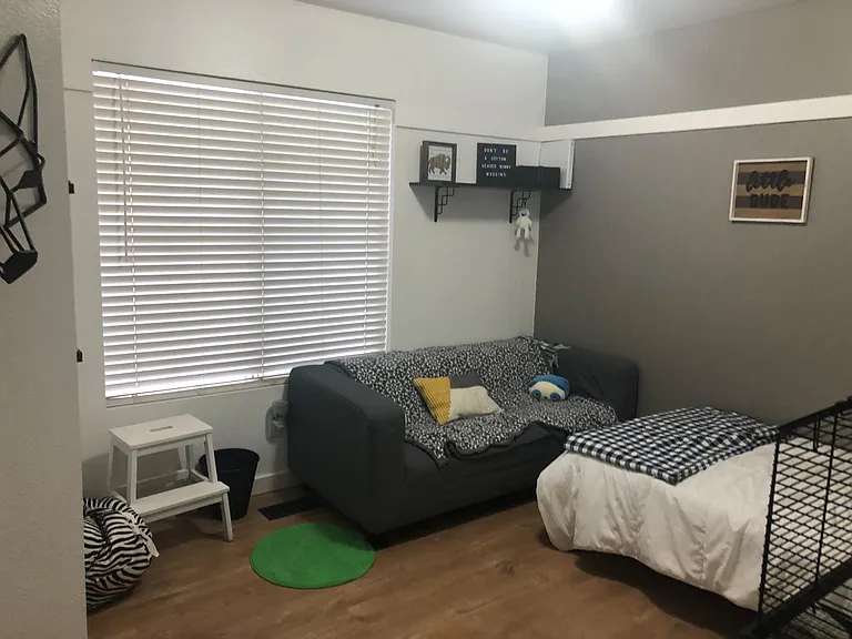 Middle Bedroom 1