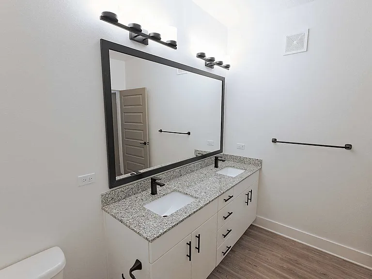 The Parian Luxury Apartments — Photo 107