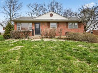 10845 Vargas Dr, Saint Louis, MO 63123