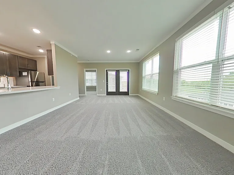 Altair Luxury Apartments — Photo 37