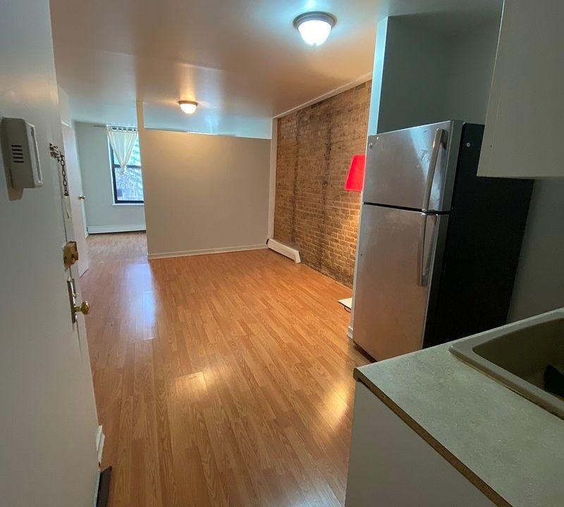 1st image of 355 Linden St #2C