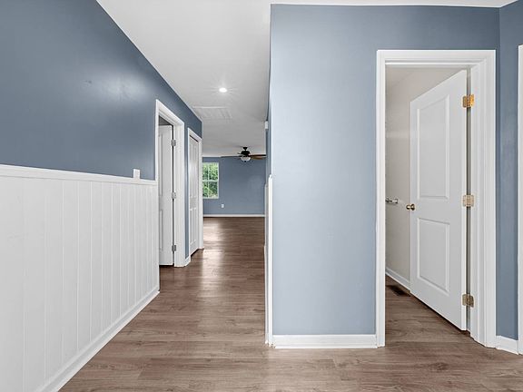 4th image of 241 Crosskeys Way