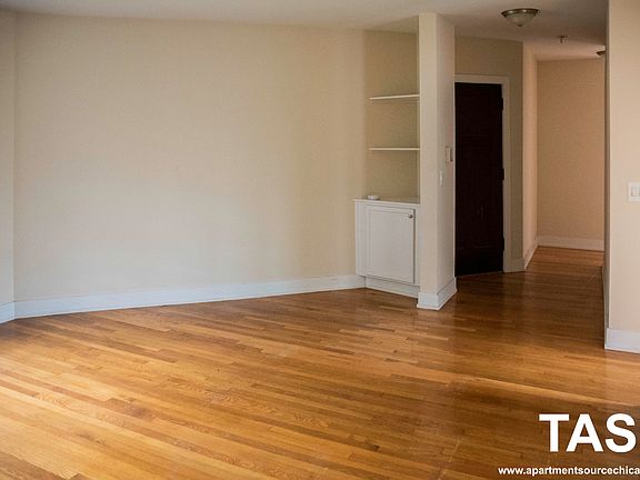 4th image of 1831 W Foster Ave #1