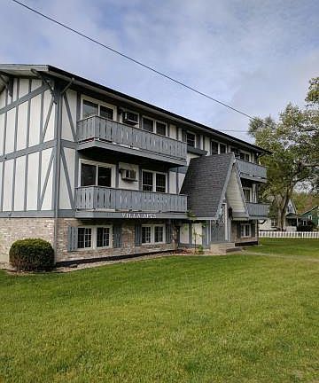 2nd image of 1835 Michigan Ave W APT 3