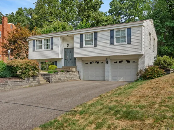 106 Wessex Hills Dr, Coraopolis, PA 15108