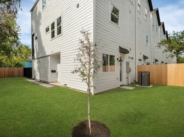 717 Janisch Rd #H, Houston, TX 77018
