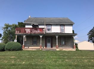 247 Old Leacock Rd #C, Gordonville, PA 17529
