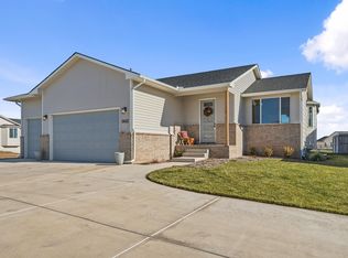 5432 N Saint Paul Ct, Wichita, KS 67204