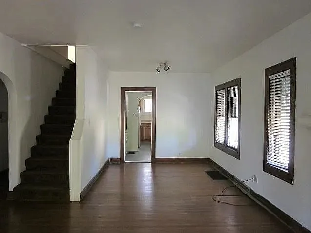 759 Berkley Rd — Photo 4