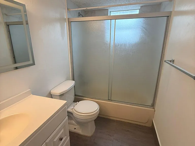 404 NW 68th Ave #206 — Photo 24