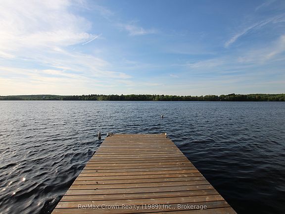 4th image of 581 Limberlost Point Rd