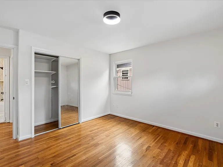 727 Grandin Ave — Photo 11