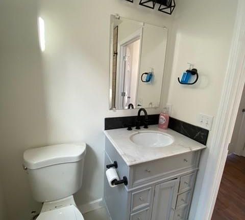 5th image of 5885 Washington Ave #B
