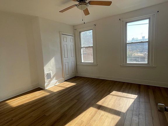 5th image of 3120 Weikel St