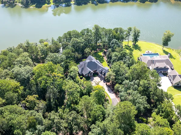 532 Forest Bluffs Rd, Aiken, SC 29803