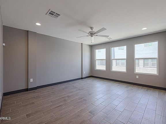 5th image of 924 E Old Southern Ave #1