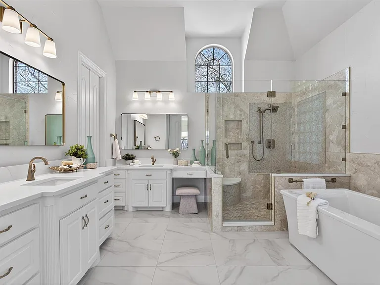 5704 Pine Valley Dr — Photo 25